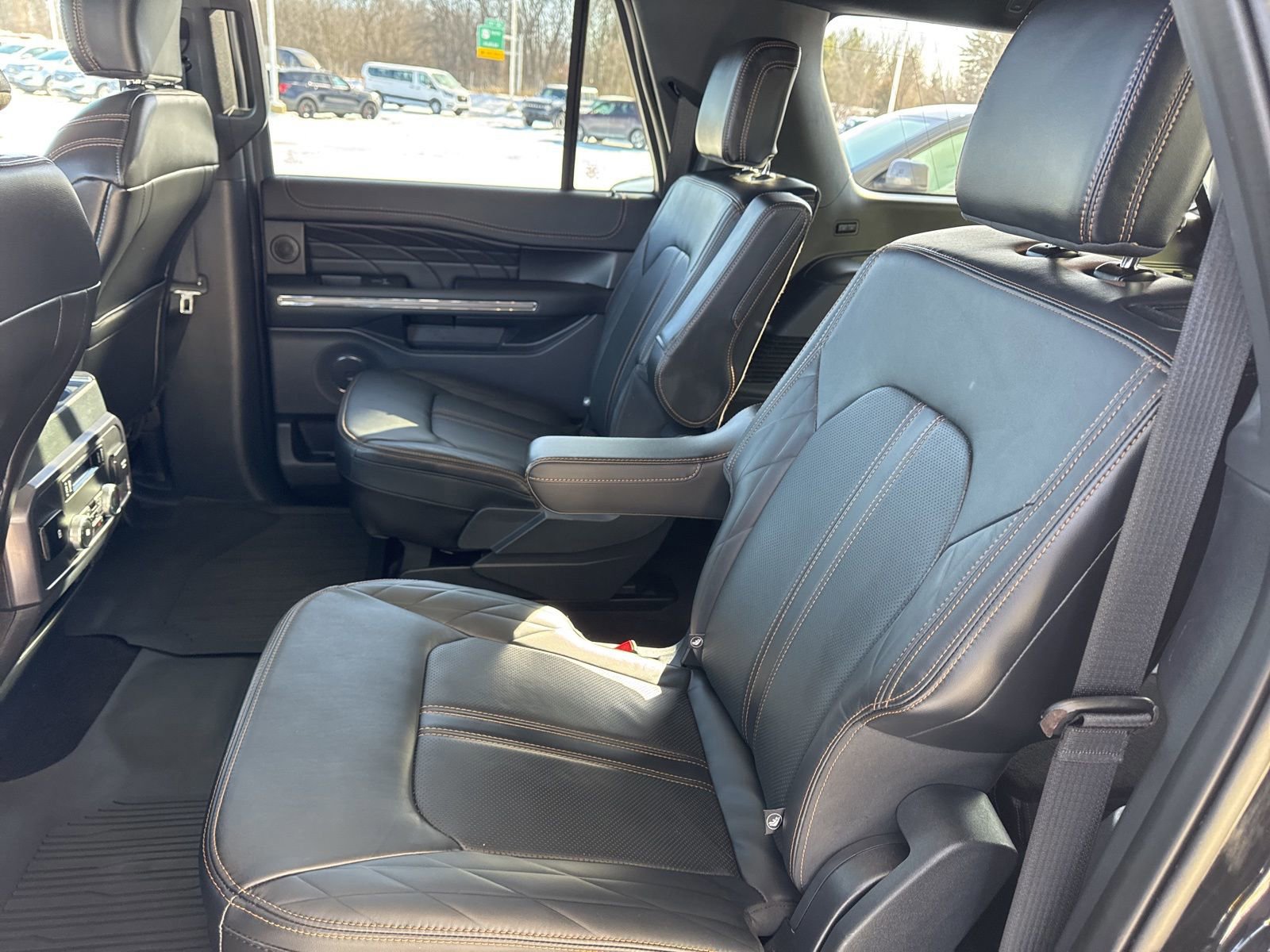 Certified 2023 Ford Expedition Max Platinum image 40
