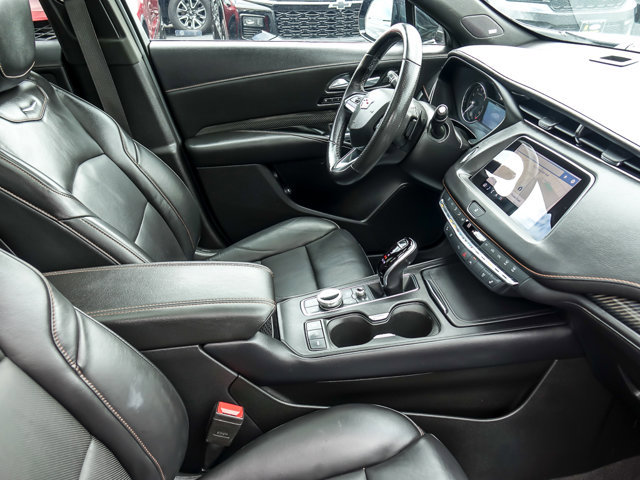 Used 2023 Cadillac XT4 Sport w/ Sun And Sound Package AWD/4WD image 28