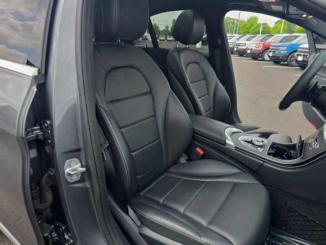 Used 2021 Mercedes-Benz C 300 4MATIC Sedan image 24