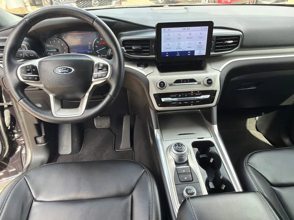Certified 2023 Ford Explorer XLT w/ Equipment Group 202A AWD/4WD image 19