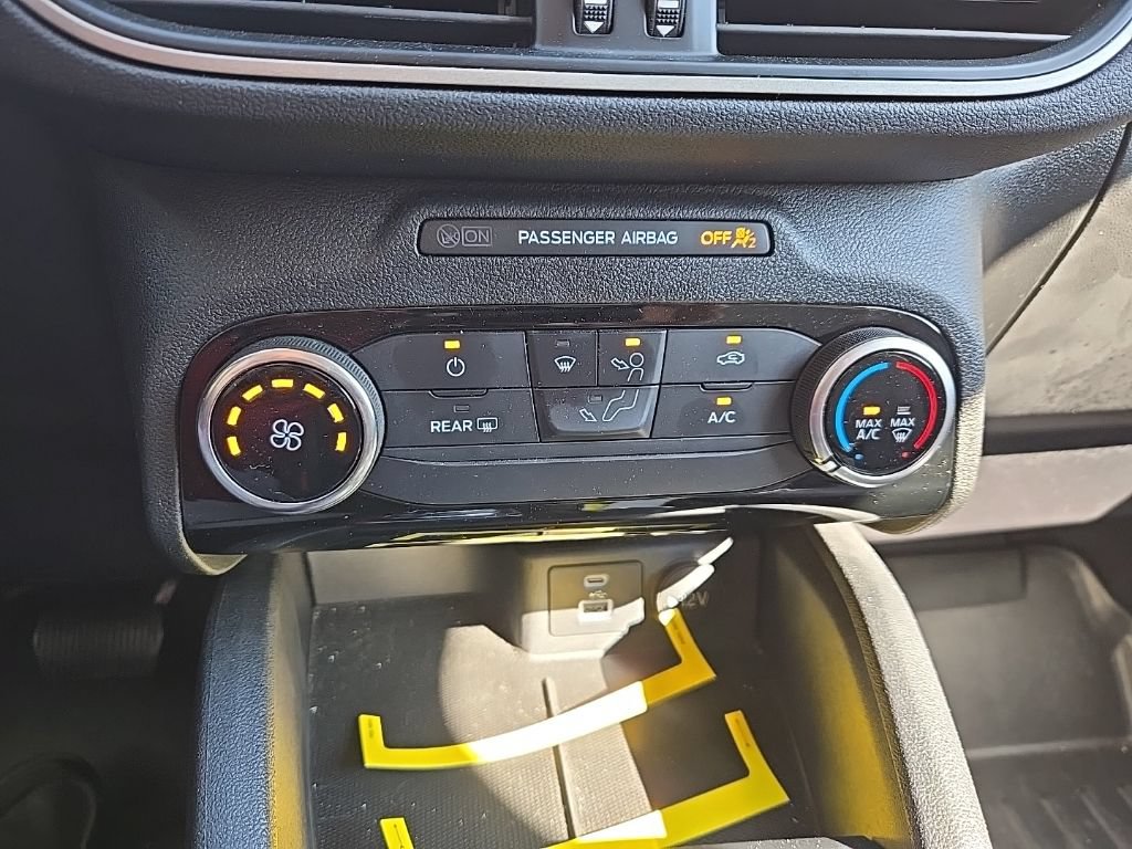 Certified 2022 Ford Escape SE FWD image 16