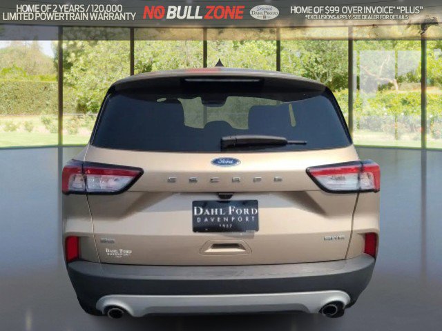 Certified 2021 Ford Escape SE image 4