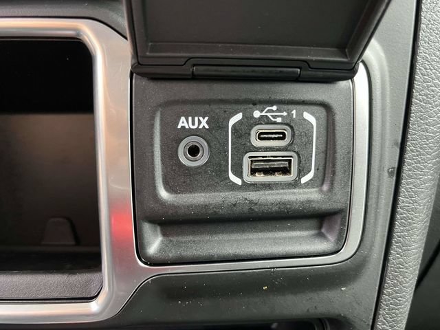 Used 2023 Jeep Gladiator Sport AWD/4WD image 28