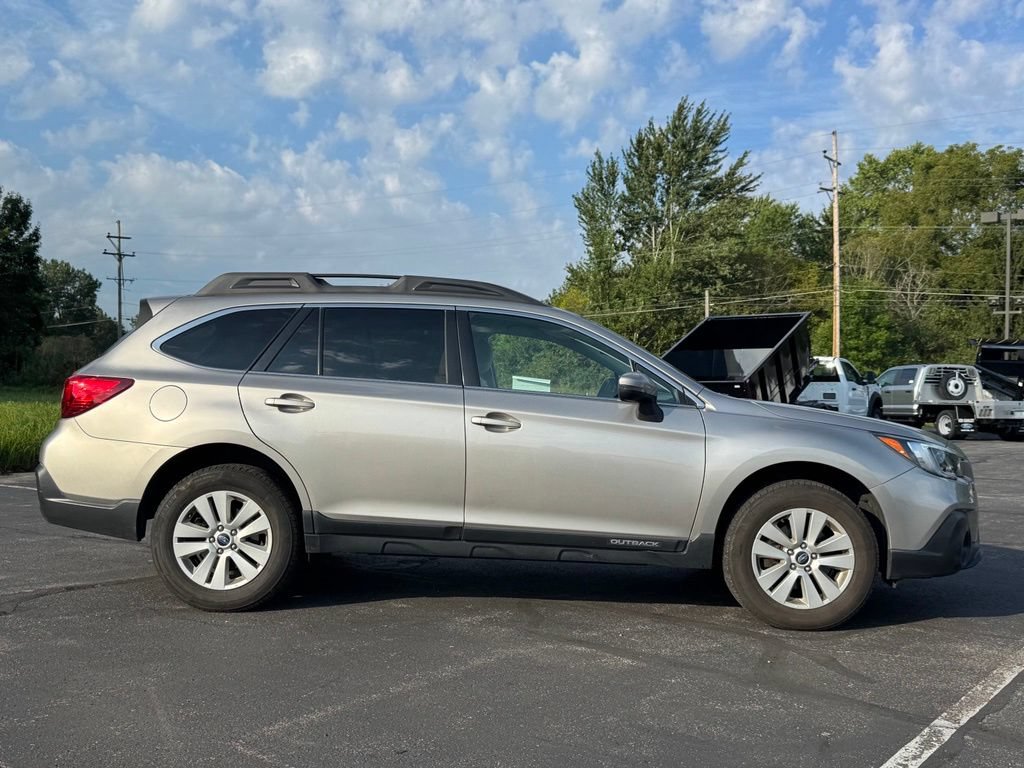 Used 2019 Subaru Outback 2.5i Premium AWD/4WD image 4