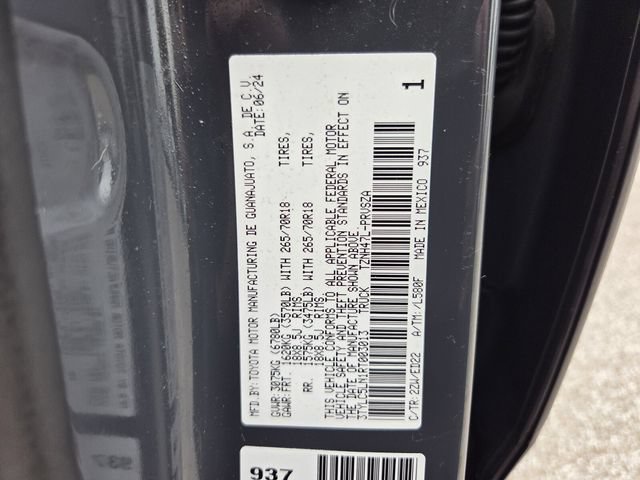 Used 2024 Toyota Tacoma TRD Pro AWD/4WD image 21