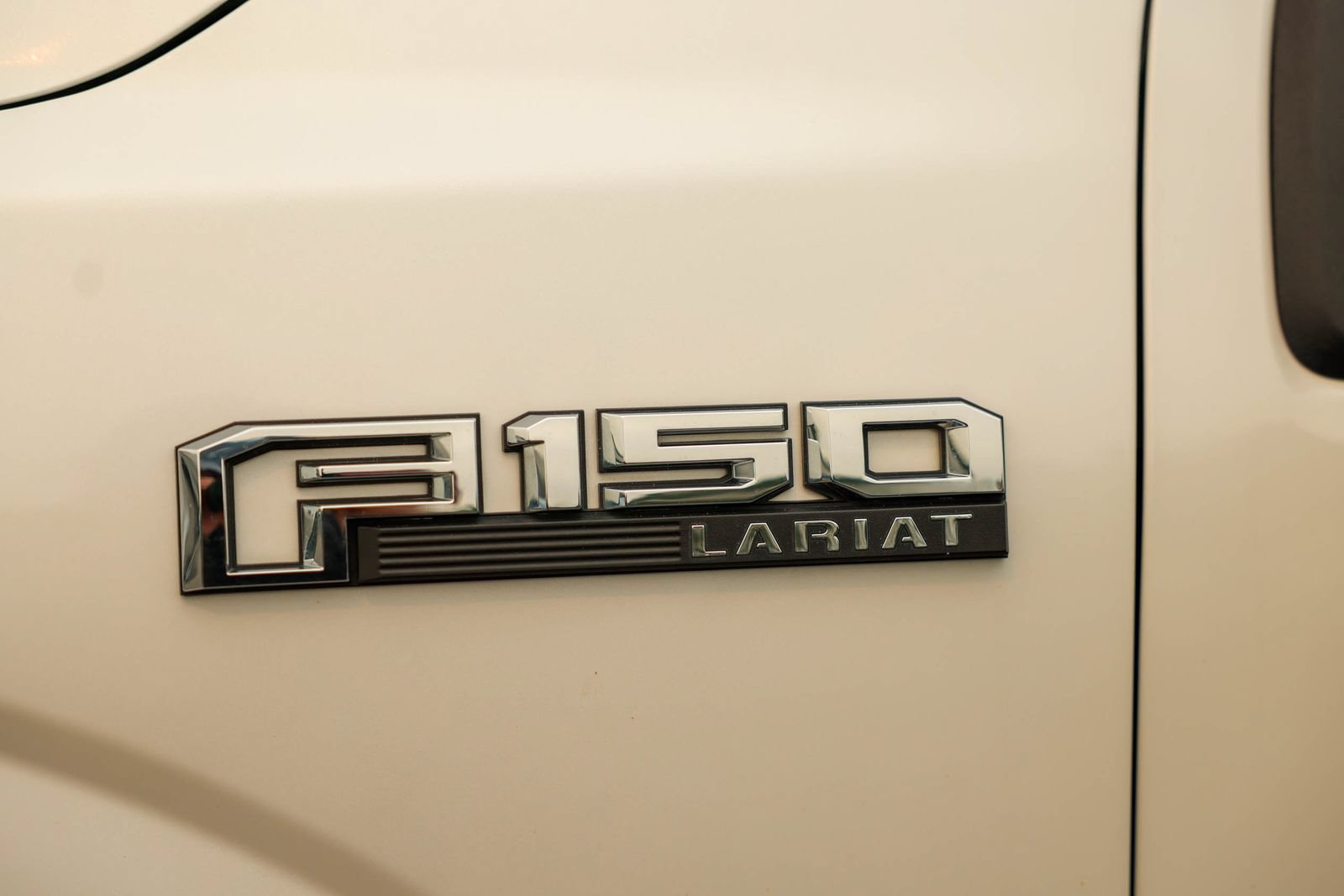 Certified 2019 Ford F150 Lariat w/ Trailer Tow Package AWD/4WD image 29