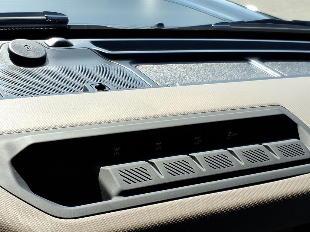 Certified 2024 Ford Bronco Wildtrak AWD/4WD image 27