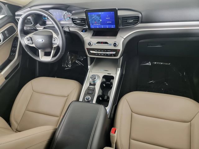 Certified 2023 Ford Explorer XLT w/ Equipment Group 202A AWD/4WD image 33