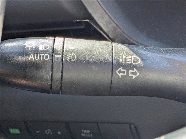 Used 2023 Nissan Sentra SR w/ Electronics Package FWD image 16