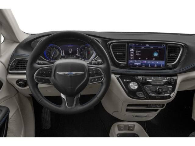 Used 2021 Chrysler Pacifica Touring-L w/ S Appearance Package FWD image 10
