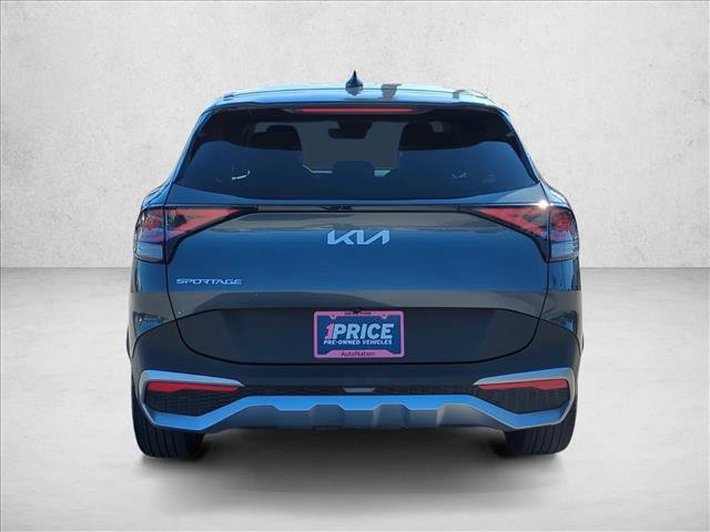 Used 2024 Kia Sportage EX image 4
