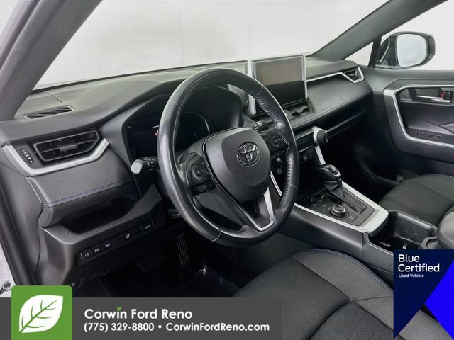 Used 2024 Toyota RAV4 SE w/ Convenience Package AWD/4WD image 11