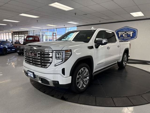 Used 2023 GMC Sierra 1500 Denali w/ Denali Reserve Package AWD/4WD image 4