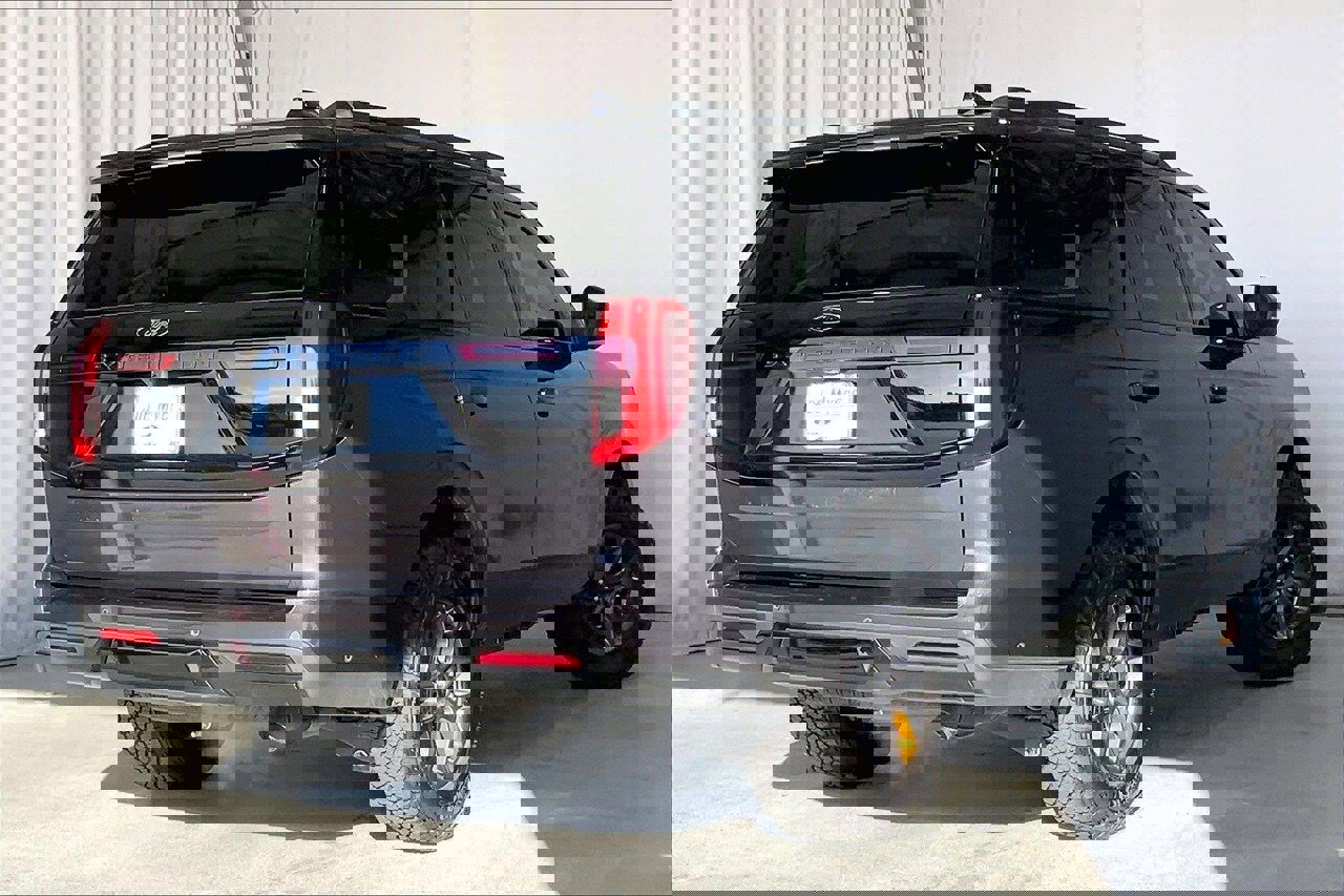 Certified 2025 Ford Expedition Tremor image 13