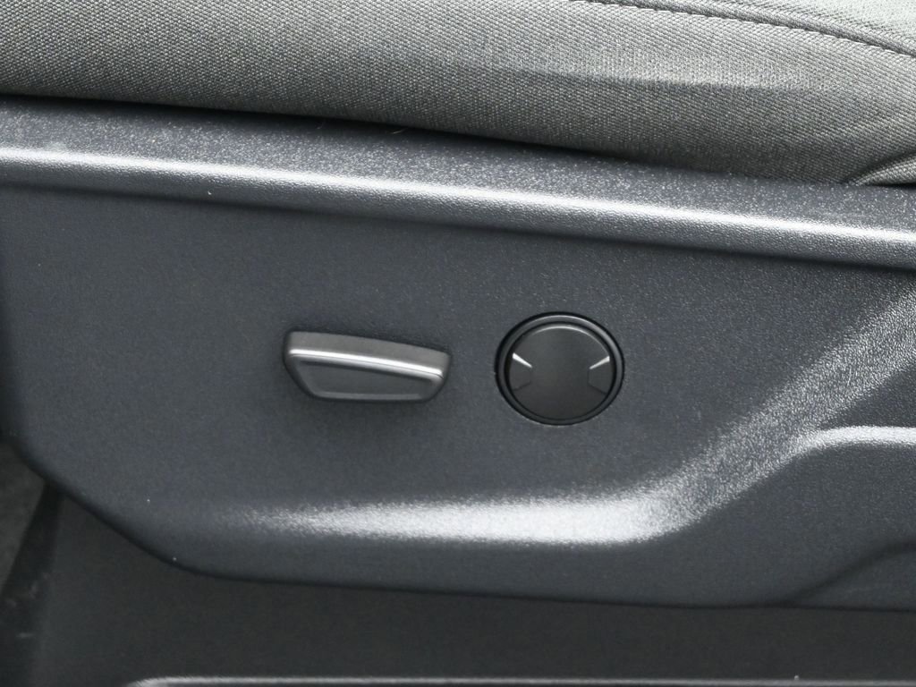 Certified 2025 Ford F150 XLT w/ Equipment Group 301A Standard image 37