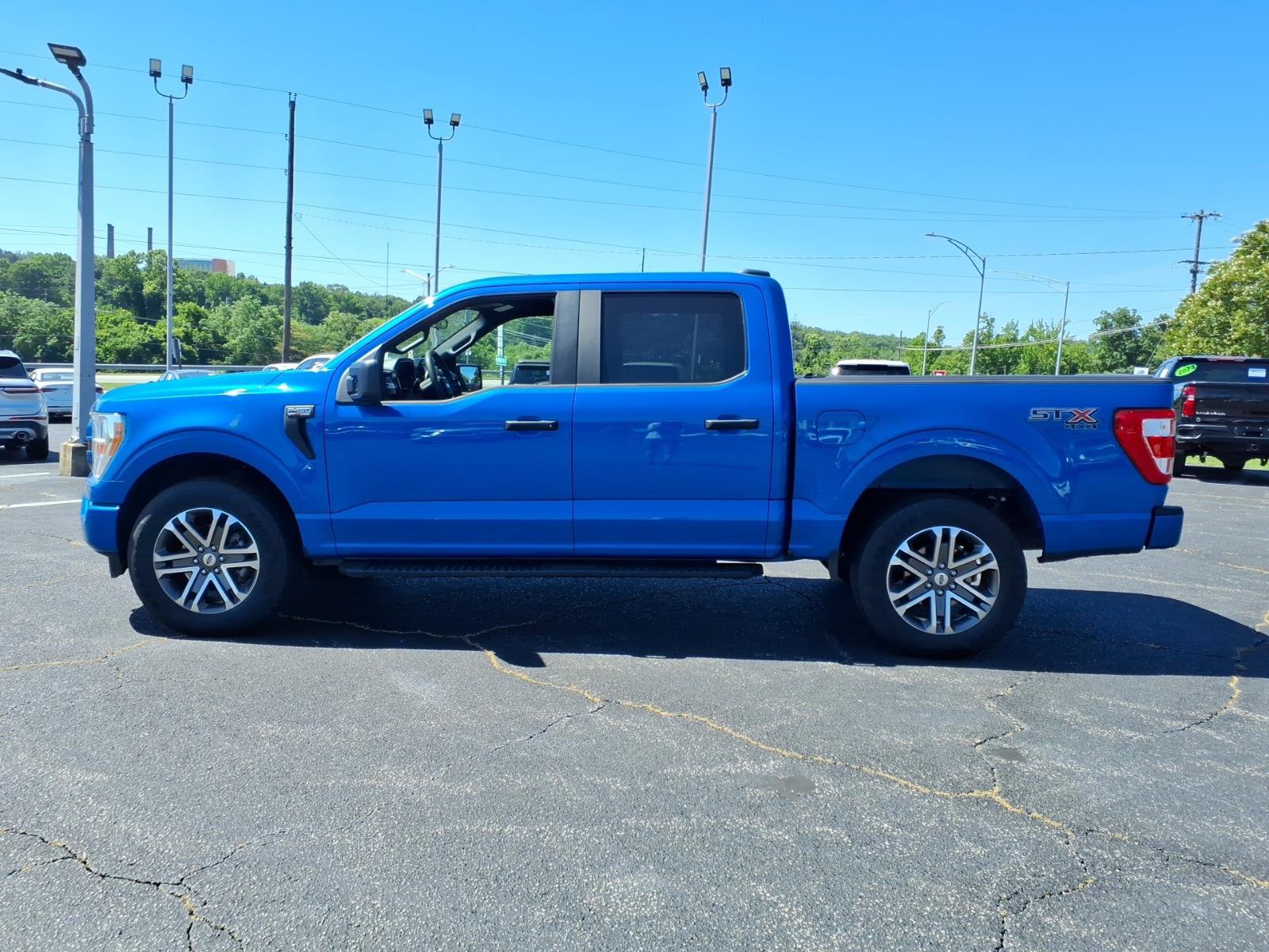 Certified 2021 Ford F150 XL w/ STX Appearance Package AWD/4WD image 5