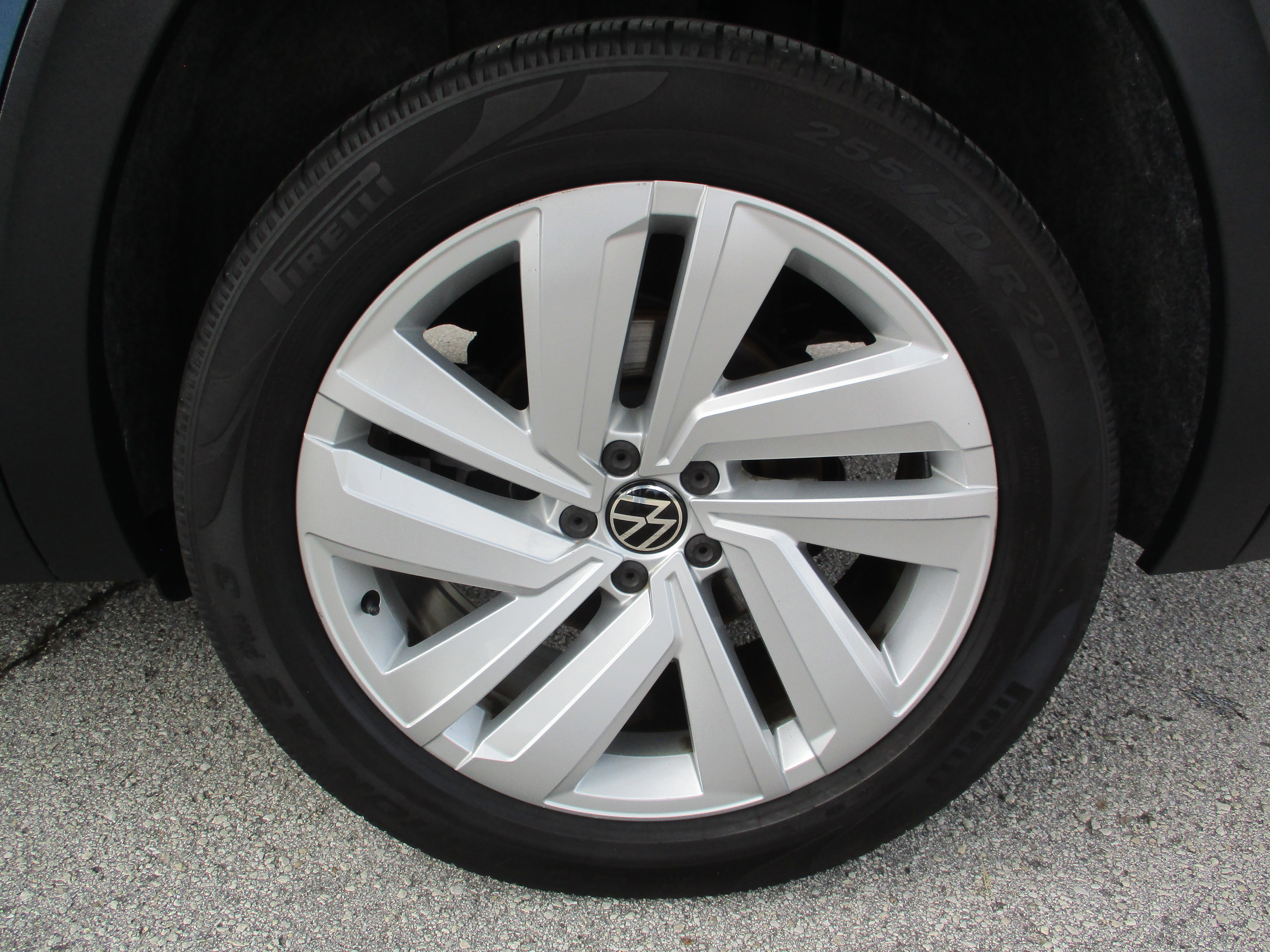 Used 2021 Volkswagen Atlas SEL image 11