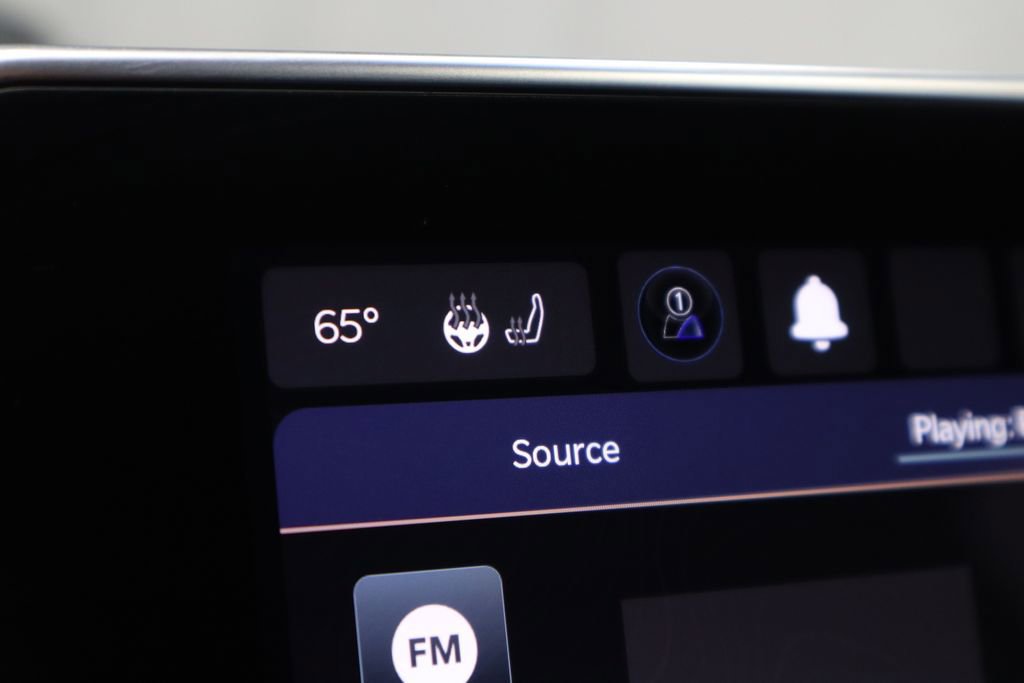 Used 2023 Jeep Compass Limited image 11