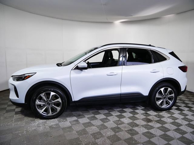 Certified 2025 Ford Escape Platinum image 6