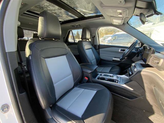 Certified 2023 Ford Explorer XLT w/ Equipment Group 202A image 26