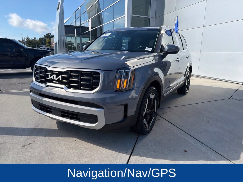 Used 2025 Kia Telluride S FWD image 5
