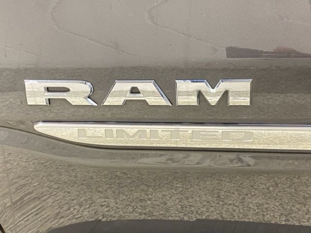 Used 2024 RAM 1500 Limited AWD/4WD image 29