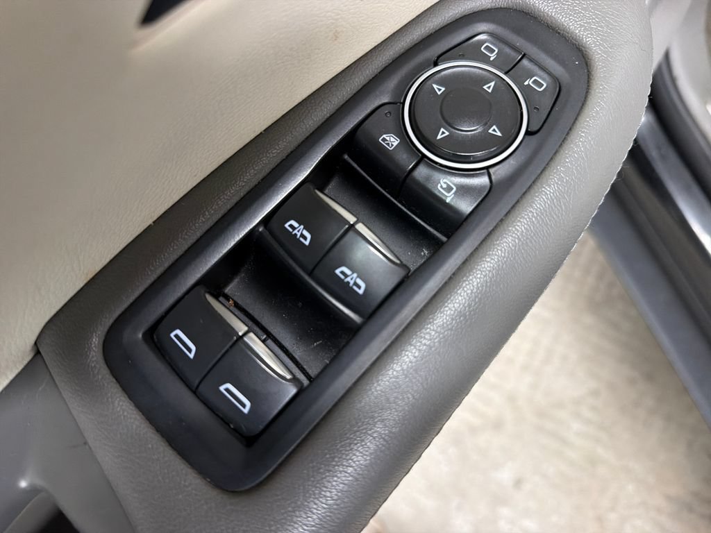 Used 2019 Cadillac XT5 Premium Luxury FWD image 18