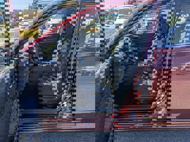 Used 2024 Nissan Altima 2.5 SV image 13