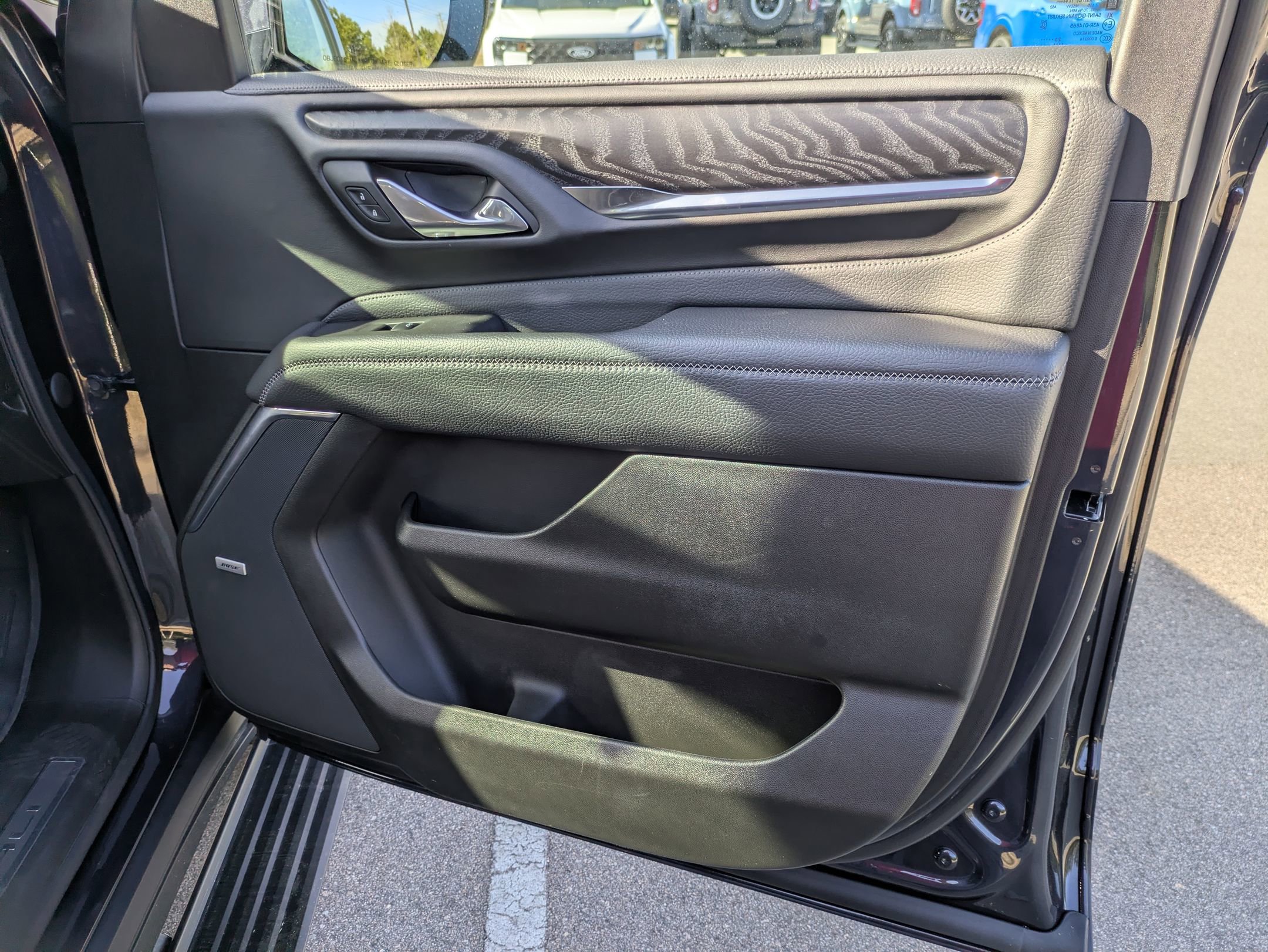 Used 2023 GMC Yukon Denali w/ LPO, Floor Liner Package AWD/4WD image 39