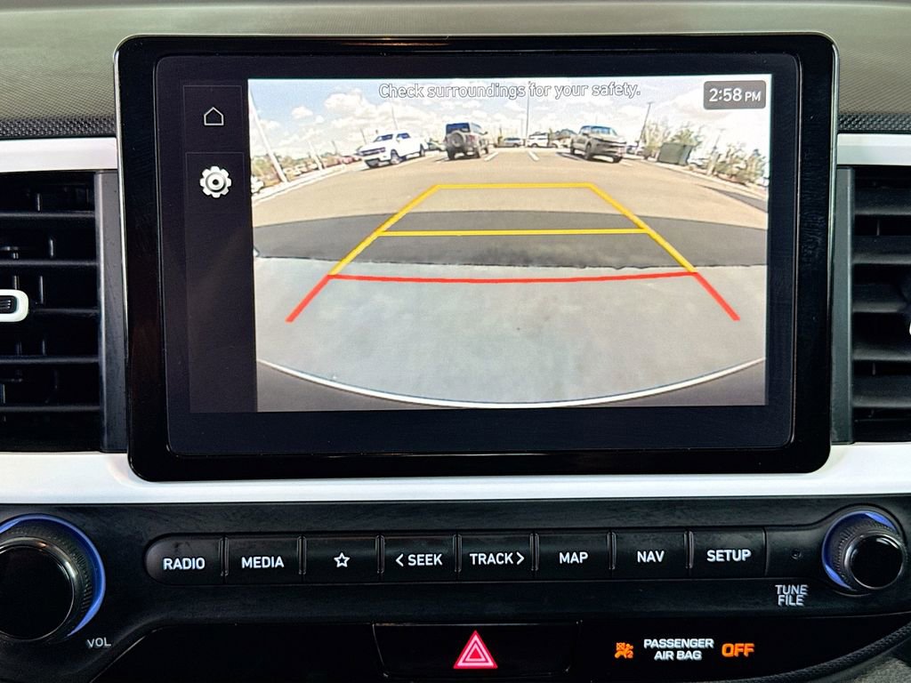 Used 2024 Hyundai Venue Limited FWD image 14