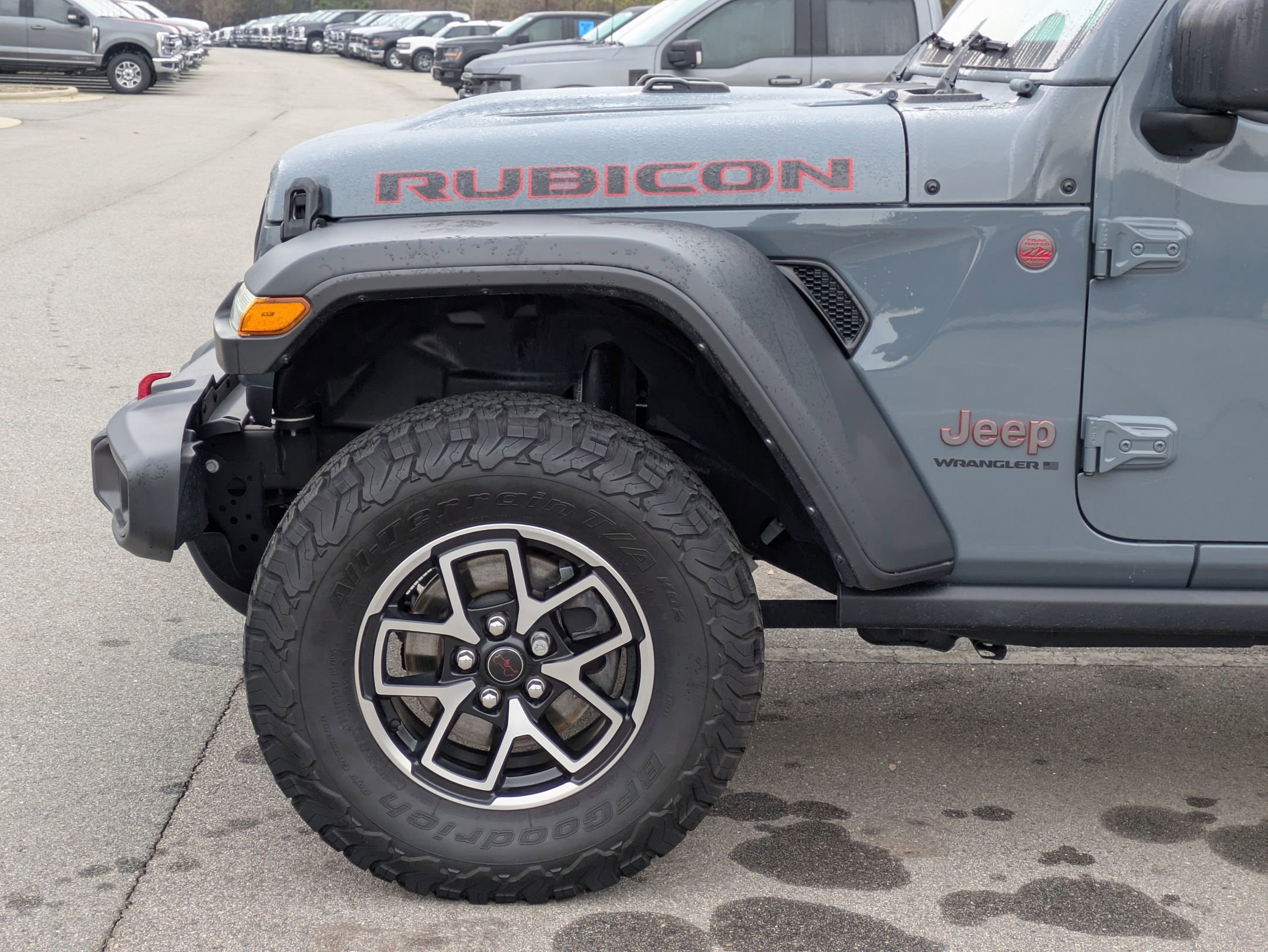 Used 2024 Jeep Wrangler Unlimited Rubicon w/ Technology Group image 11