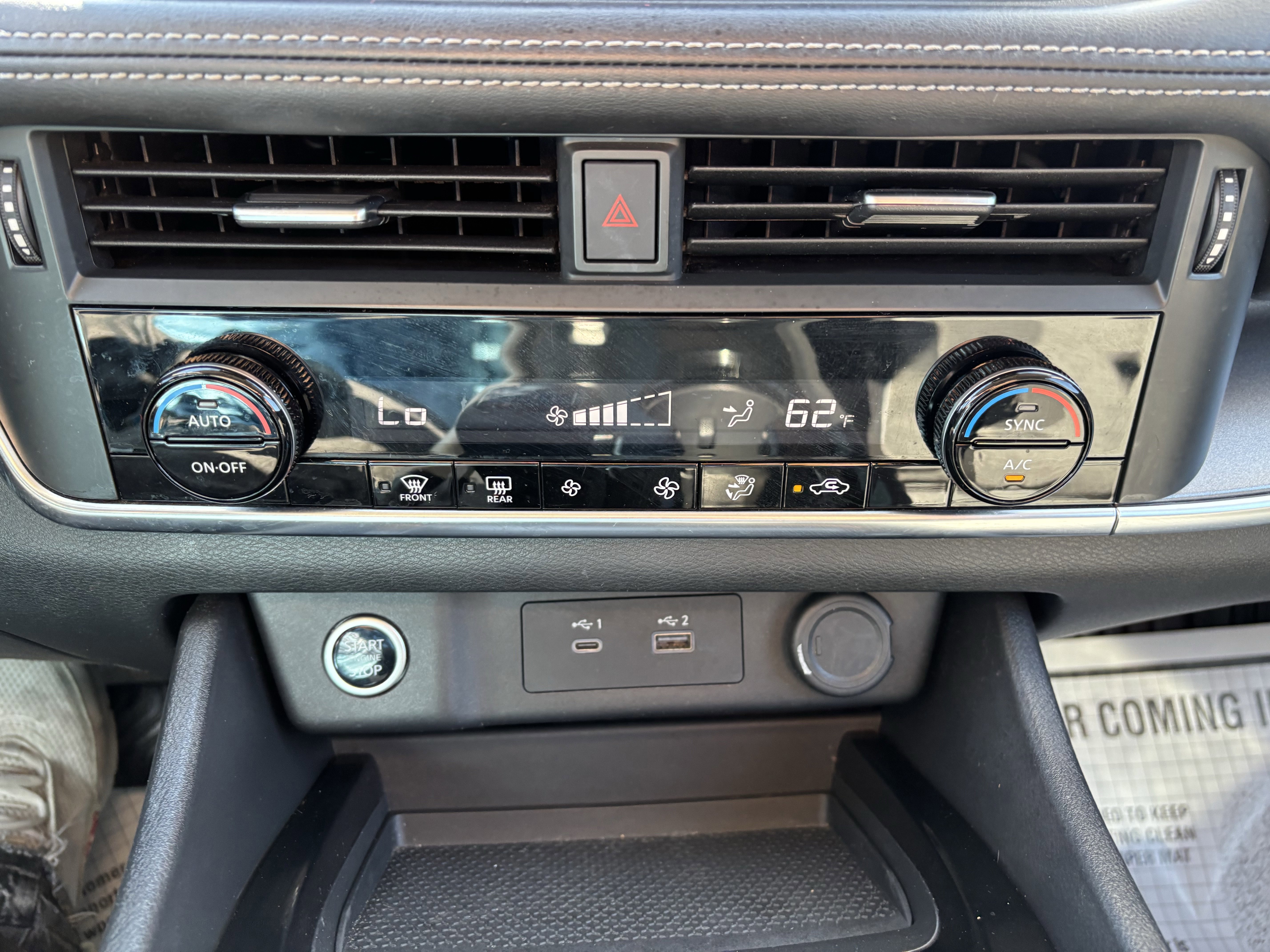 Used 2023 Nissan Rogue SV image 35