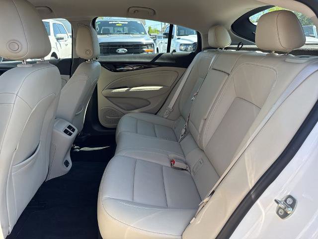 Used 2018 Buick Regal Essence w/ Sights and Sounds Package FWD image 15