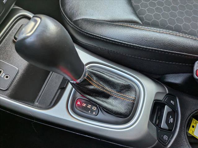 Used 2021 Jeep Compass Latitude w/ Sun and Sound Group FWD image 11