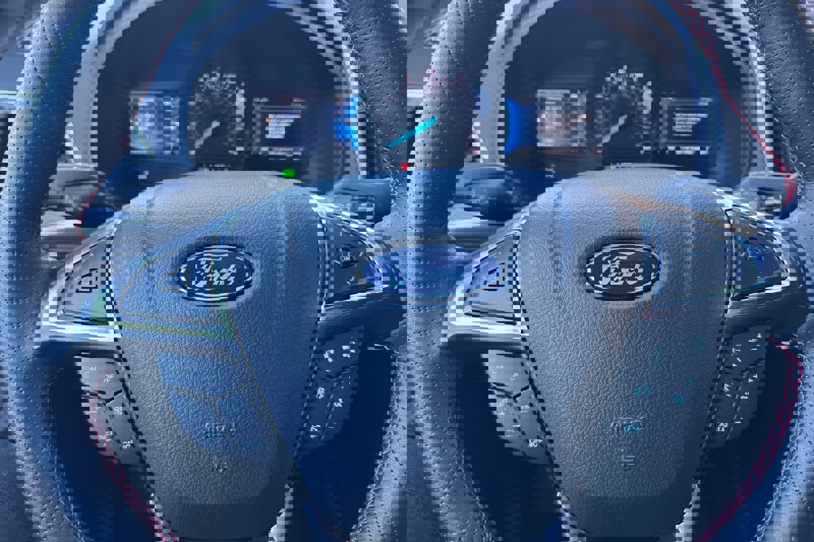 Certified 2024 Ford Edge ST-Line image 24