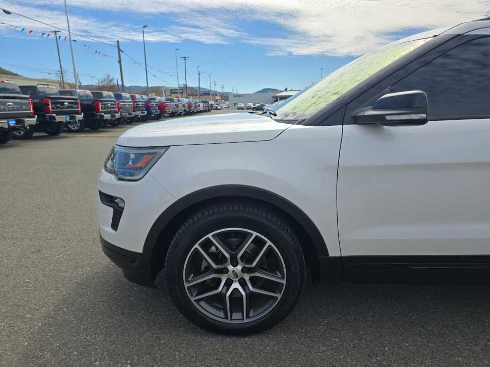 Certified 2018 Ford Explorer Sport image 3