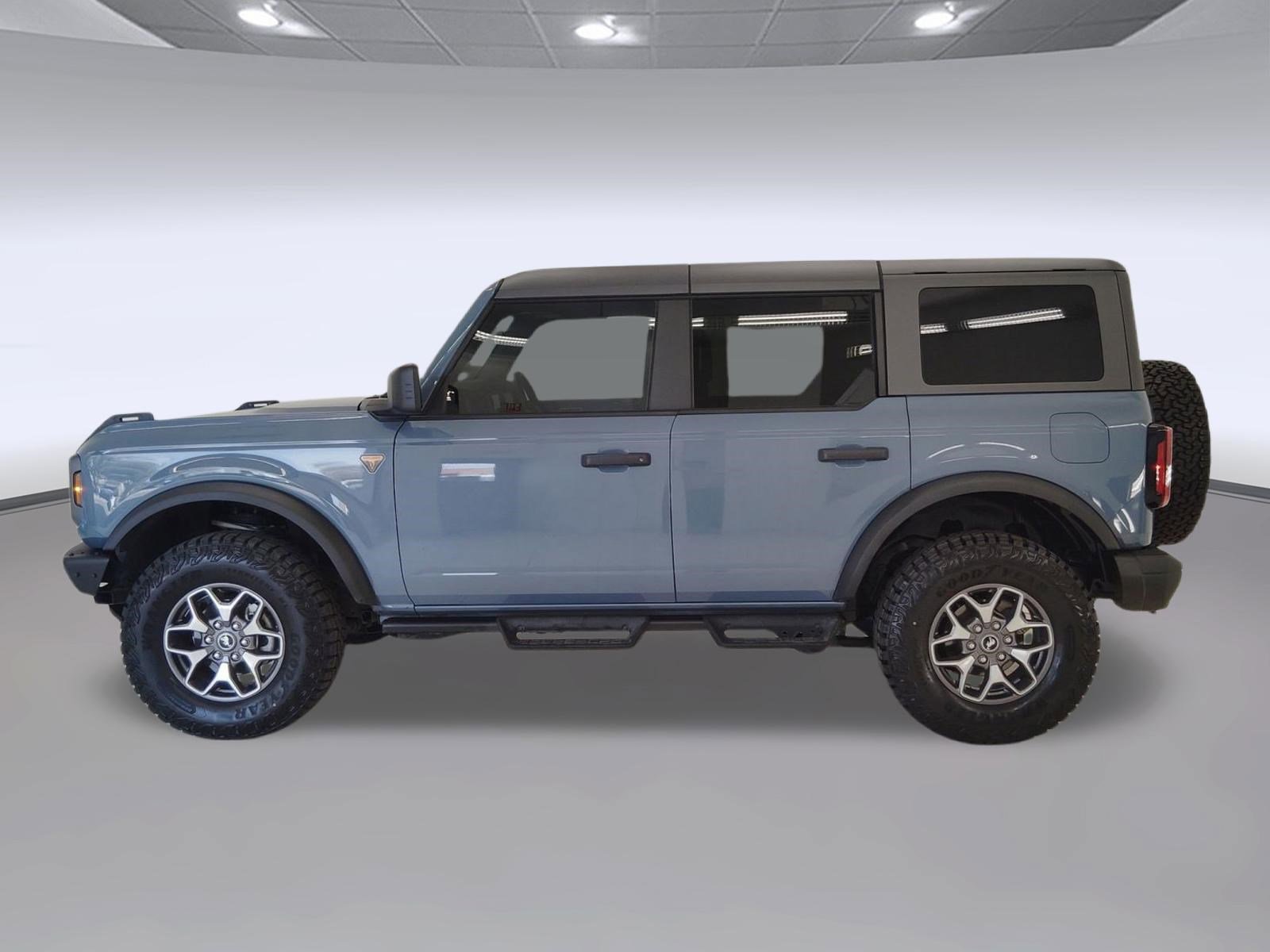 Certified 2024 Ford Bronco Badlands AWD/4WD image 2