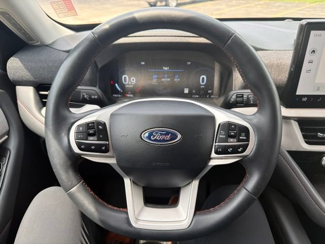 Certified 2025 Ford Explorer Active AWD/4WD image 11