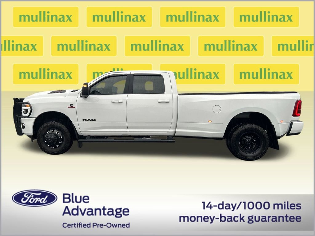 Used 2025 RAM 3500 Laramie AWD/4WD image 13