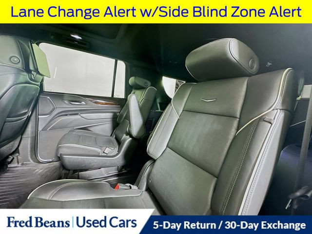 Used 2023 Cadillac Escalade ESV Premium Luxury AWD/4WD image 31