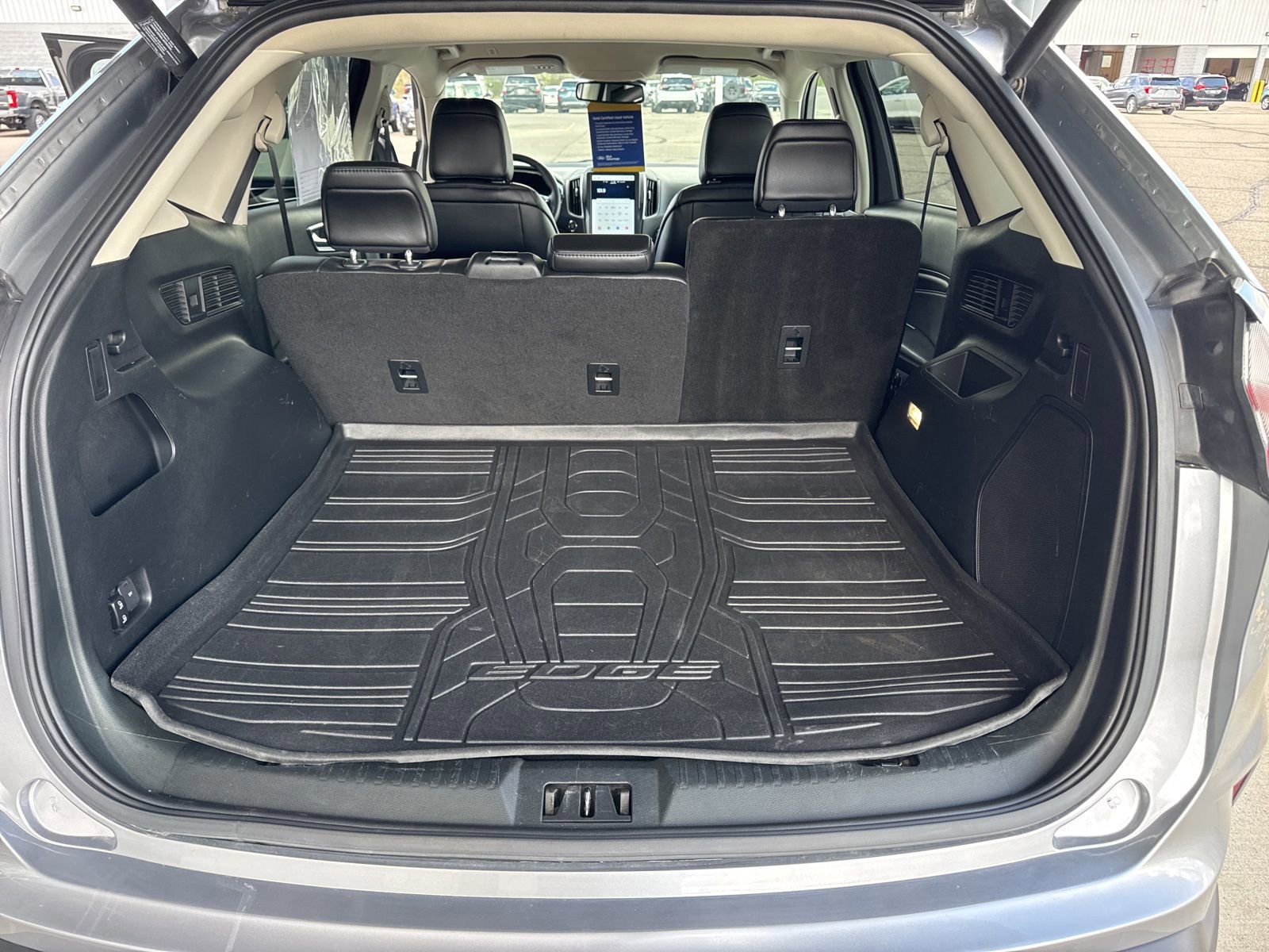 Certified 2021 Ford Edge Titanium w/ Equipment Group 301A AWD/4WD image 33