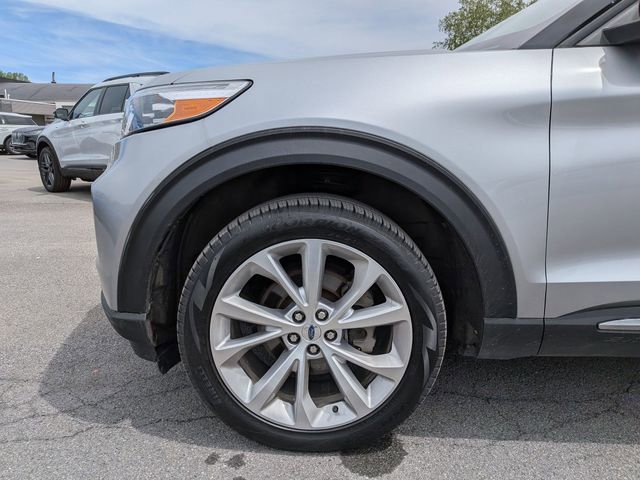 Certified 2024 Ford Explorer Platinum w/ Technology Package AWD/4WD image 22