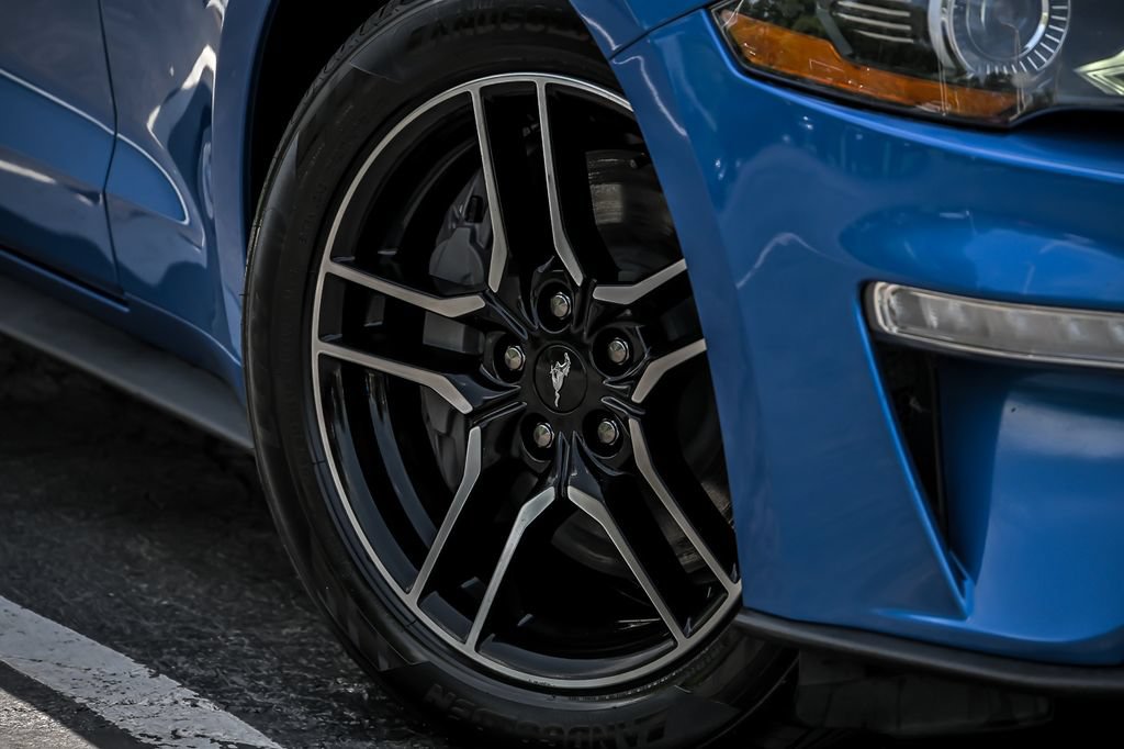 Certified 2021 Ford Mustang GT RWD image 3