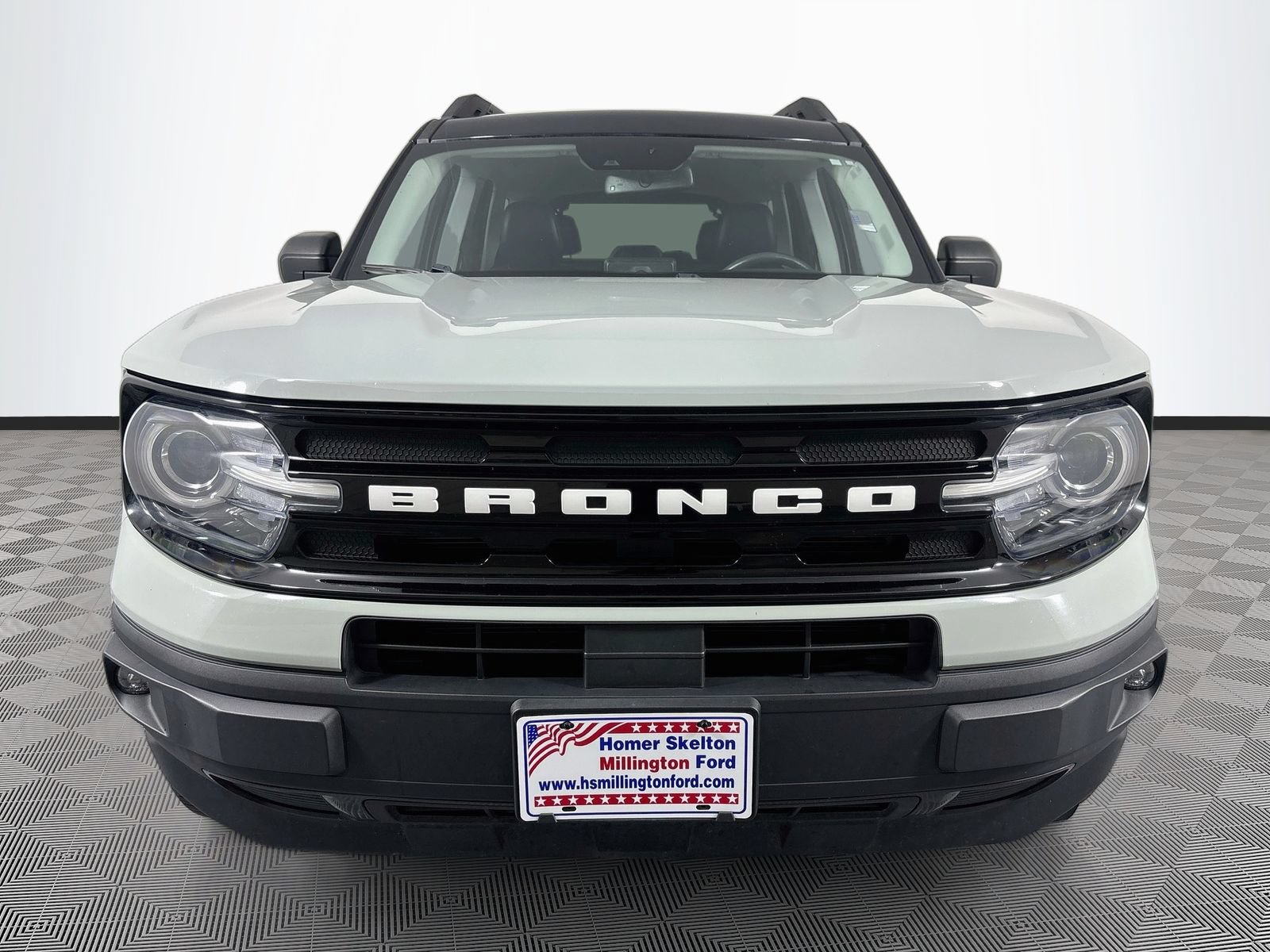 Certified 2022 Ford Bronco Sport Outer Banks w/ Tech Package AWD/4WD image 2