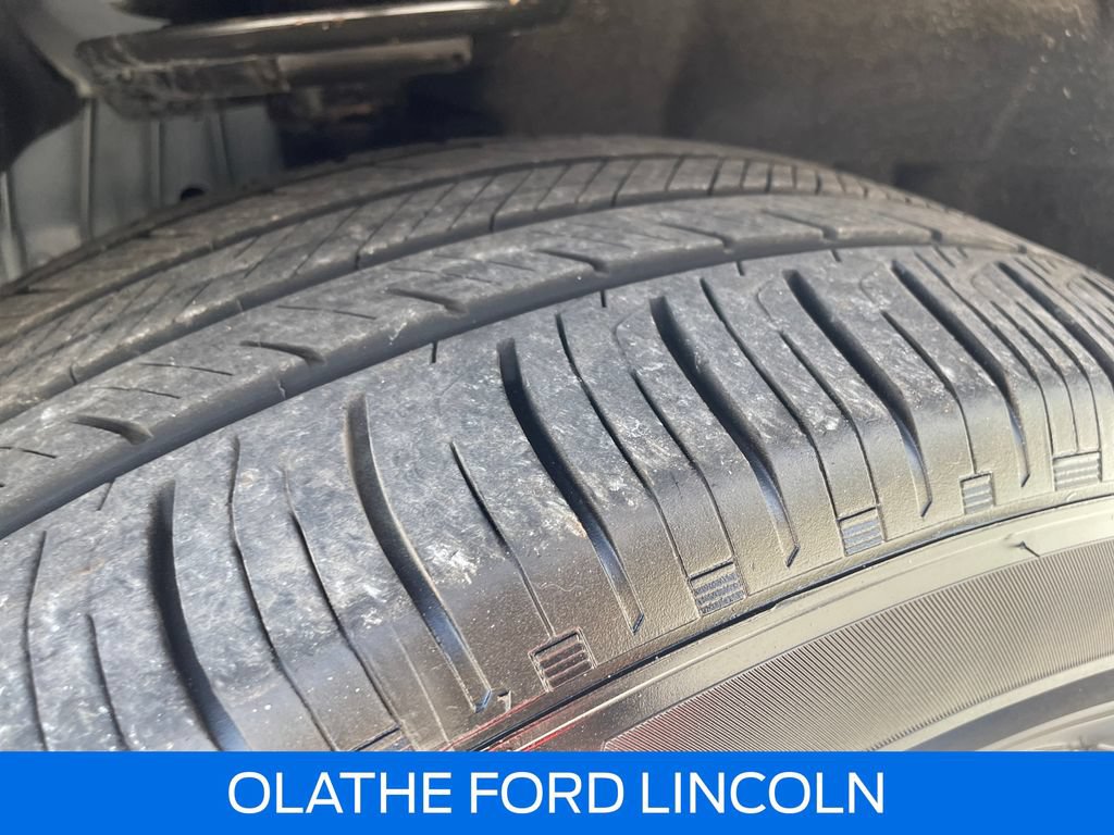 Certified 2025 Ford Explorer Active AWD/4WD image 29