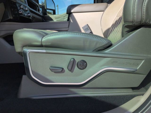 Certified 2025 Ford F250 Platinum w/ Platinum Plus Package image 21