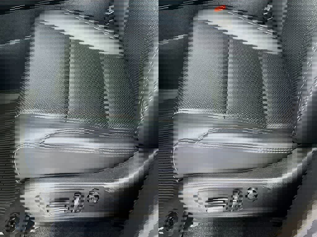 Used 2021 Lexus RX 350 w/ Premium Package image 29