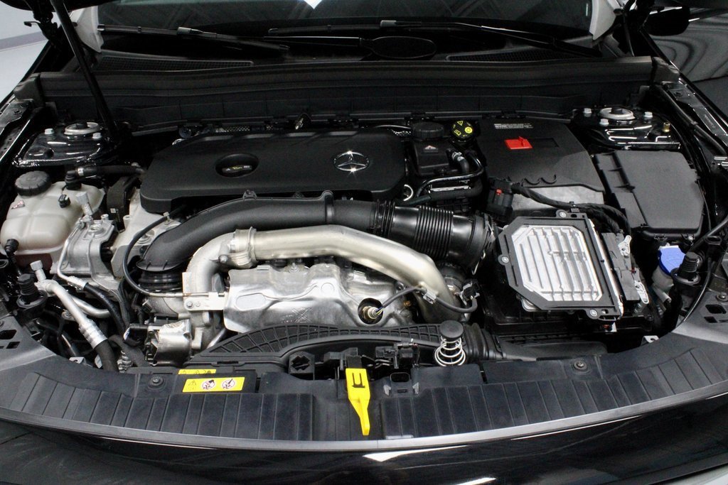 Used 2025 Mercedes-Benz GLB 250 GLB 250 image 17