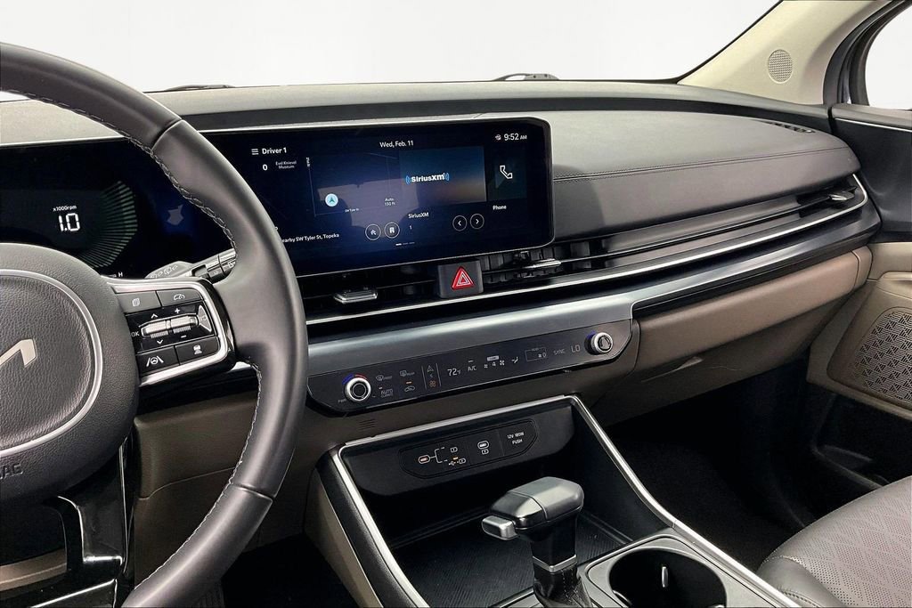 Used 2025 Kia Carnival LXS image 8