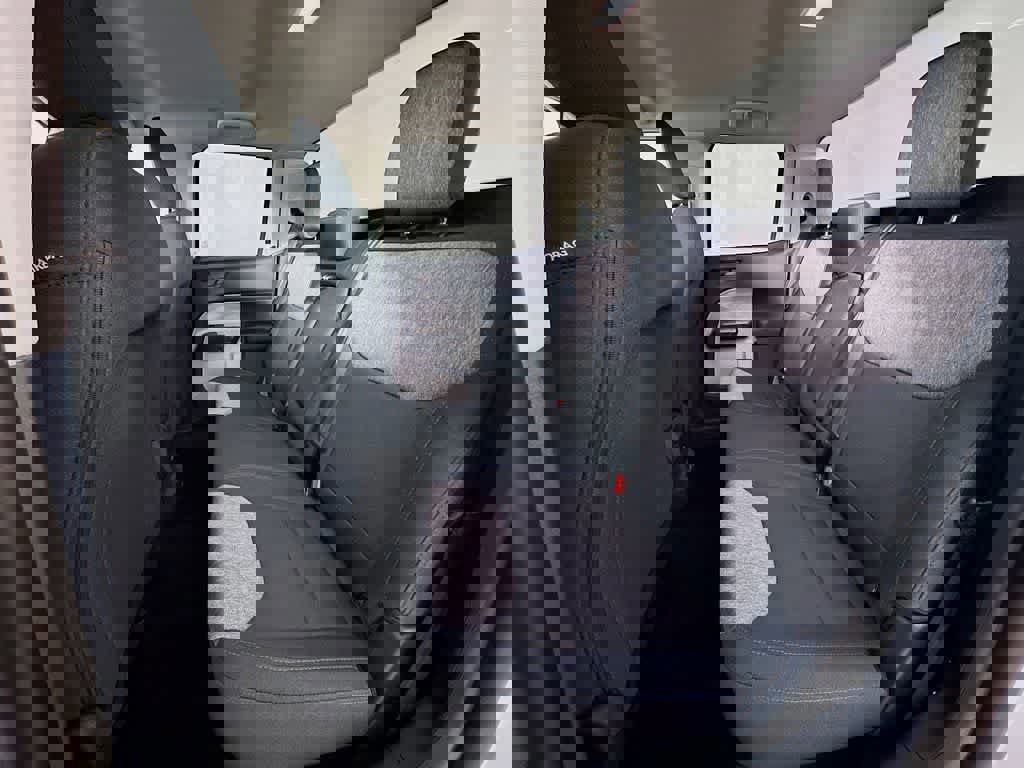 Certified 2025 Ford Maverick XLT w/ XLT Luxury Package image 16